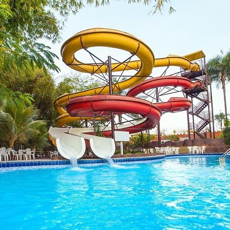 Aparthotel Golden Dolphin Caldas Novas Exteriér fotografie